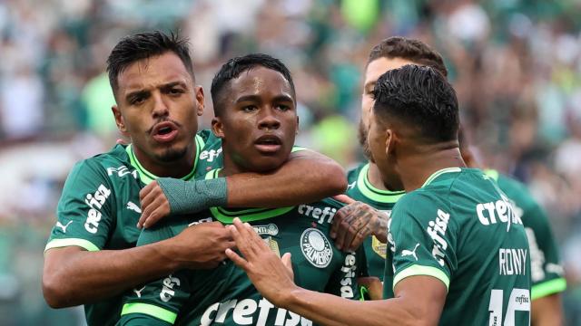 Endrick celebra un gol con el Palmeiras