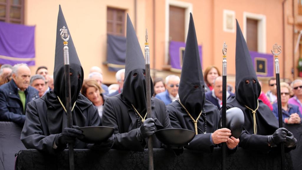 Bendición de los Conqueros o Cagalentejas de la Semana Santa de Toro, organizada por la Cofradía de Jesús Nazareno y Ánimas de la Campanilla