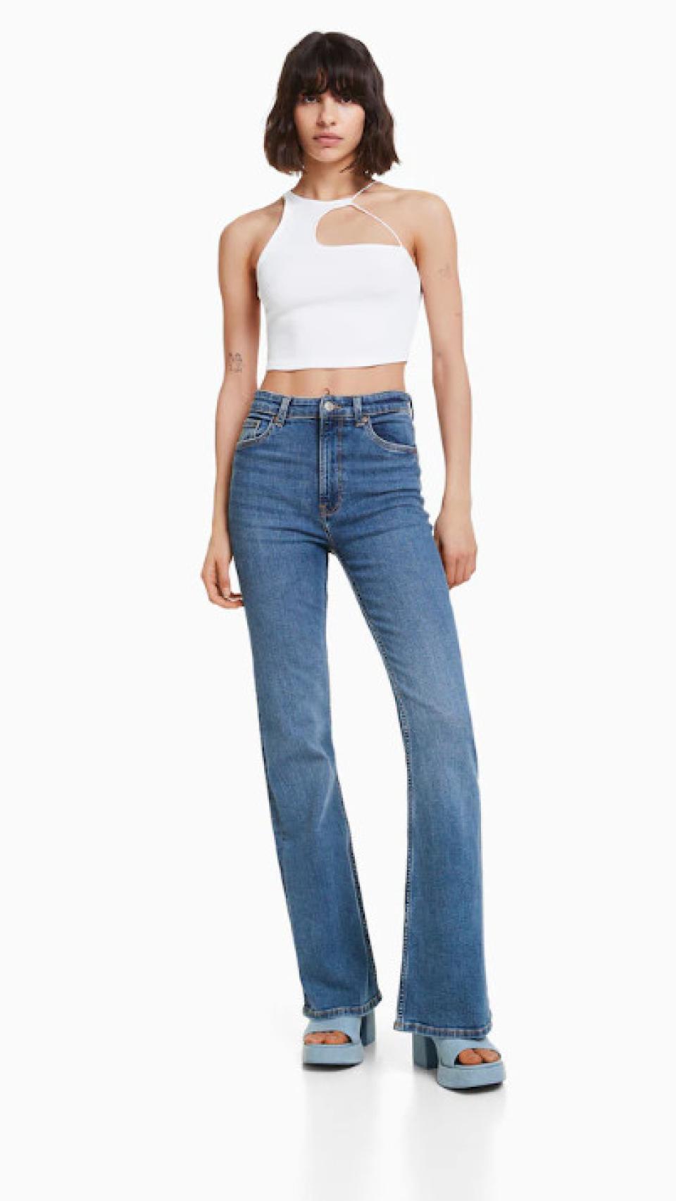Pantalón de campana de Bershka