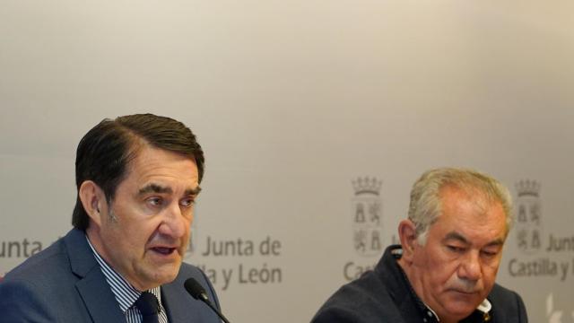 El consejero de Medio Ambiente, Juan Carlos Suárez-Quiñones, durante su rueda de prensa de este lunes.