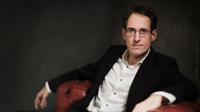 Pablo González, director titular de la Orquesta RTVE. Foto: Benjamín Ealovega