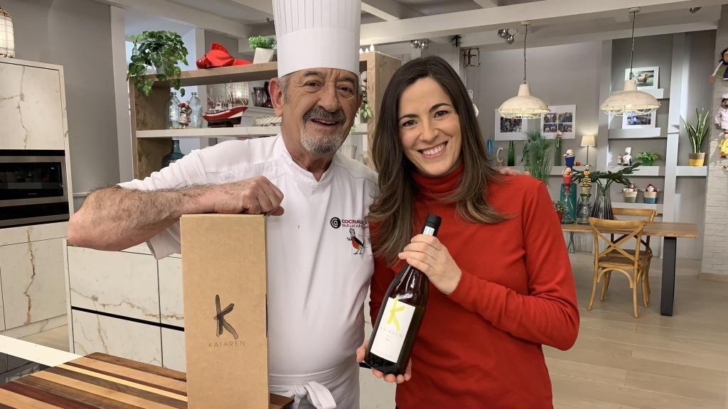 Amaia y Karlos Arguiñano con el nuevo Kaiaren 2016.