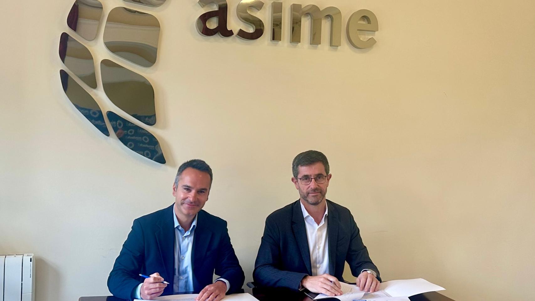 Firma del convenio entre Mindtech y Xunta.