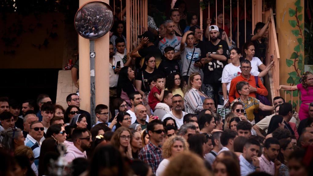 El público espera para ver a los Gitanos.