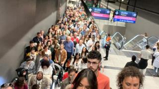 Masiva afluencia en el Metro de Málaga.