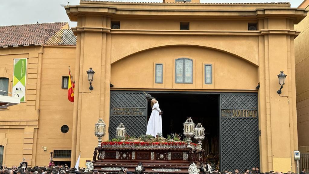 El Señor de Humillación, en su salida este Martes Santo en Málaga.