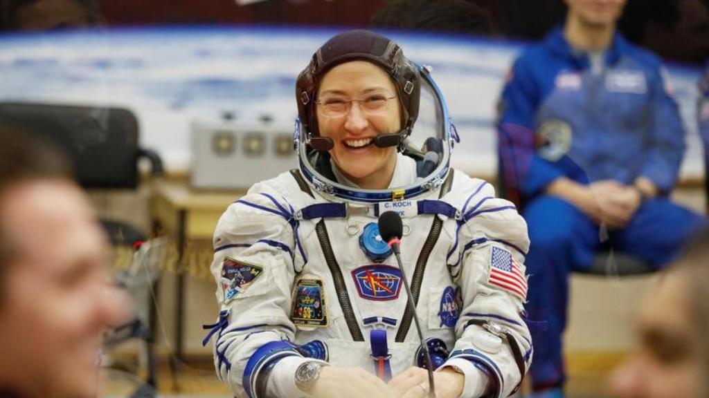 Christina Koch, la primera mujer en la historia en pisar la luna, en una foto de archivo.