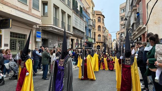 Cortejo de la Hermandad del Rescate.