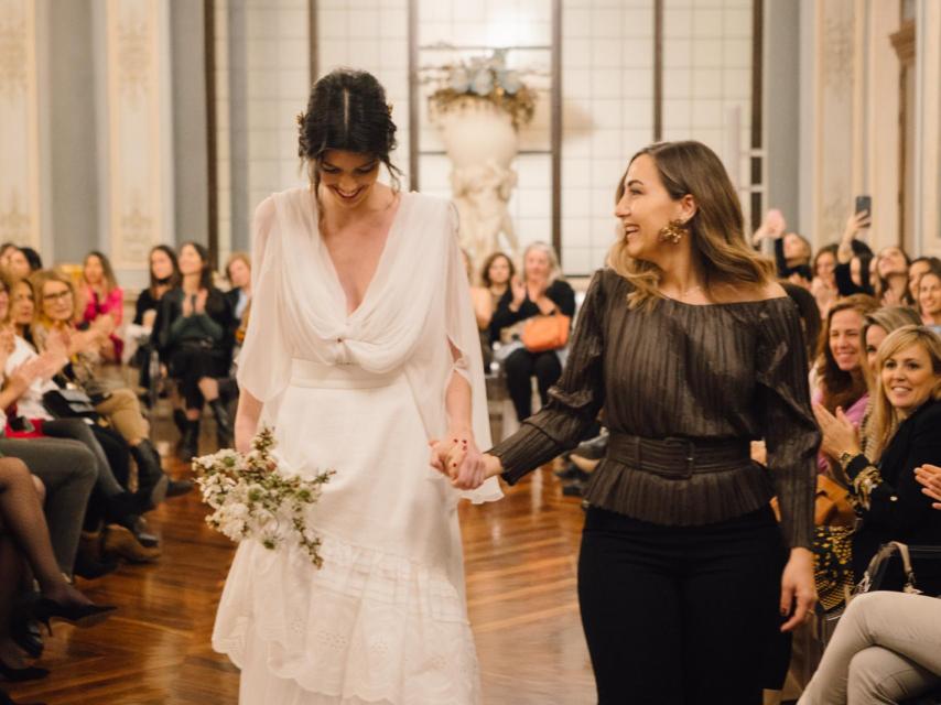 Cayetana Ferrer en el desfile de sus vestidos de novia