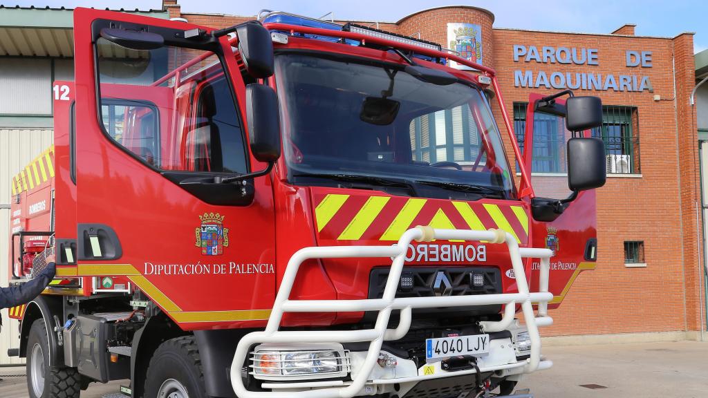 Imagen de un vehículo de los bomberos de la Diputación de Palencia