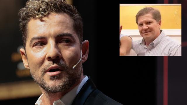 El cantante David Bisbal junto a su hermano, José María, en un montaje.