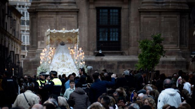 La otra cara del encuentro de Málaga con un Martes Santo completo.