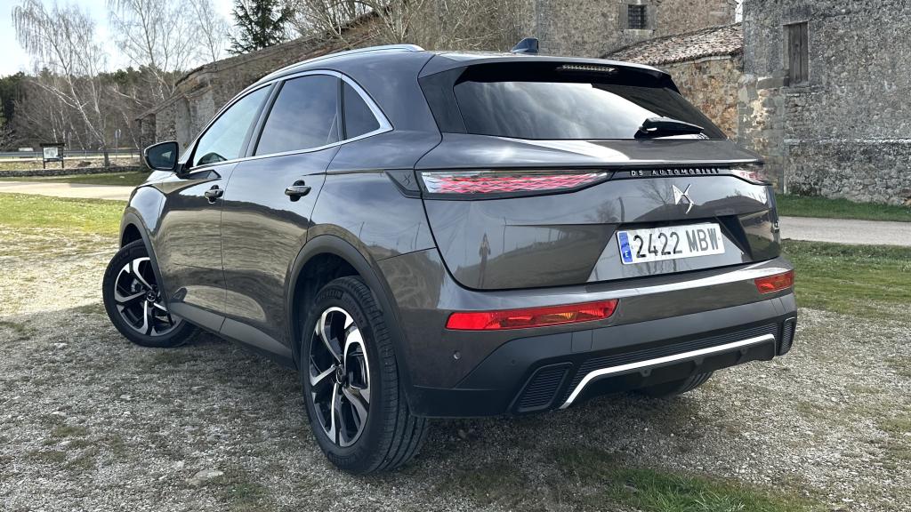 El DS7 ha suprimido la palabra 'Crossback' de la parte trasera.