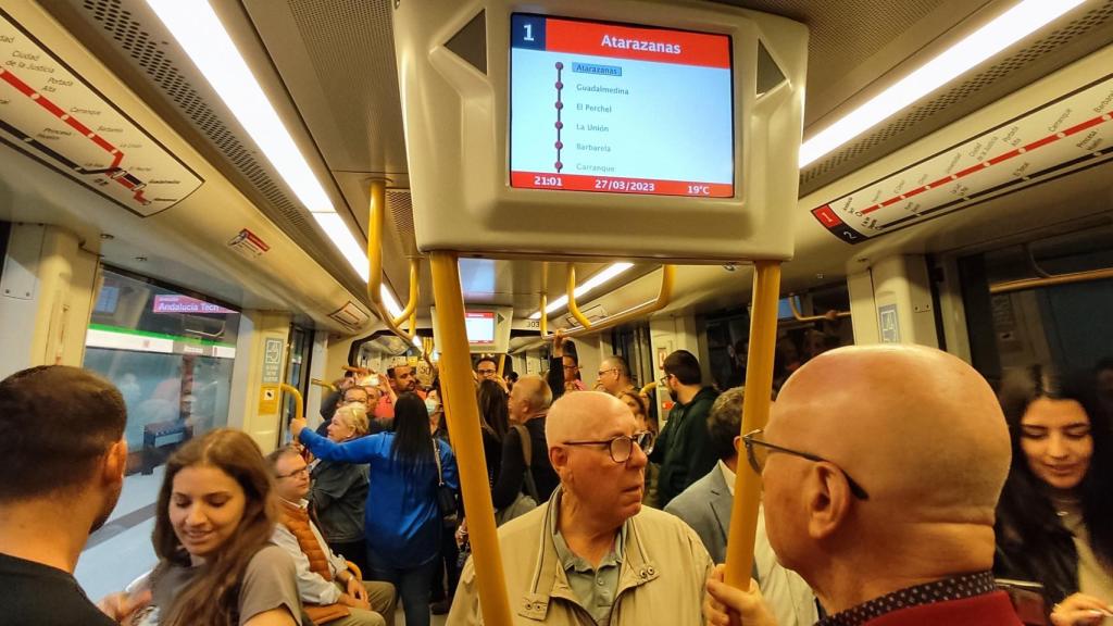 Imagen del interior de uno de los trenes del Metro de Málaga.