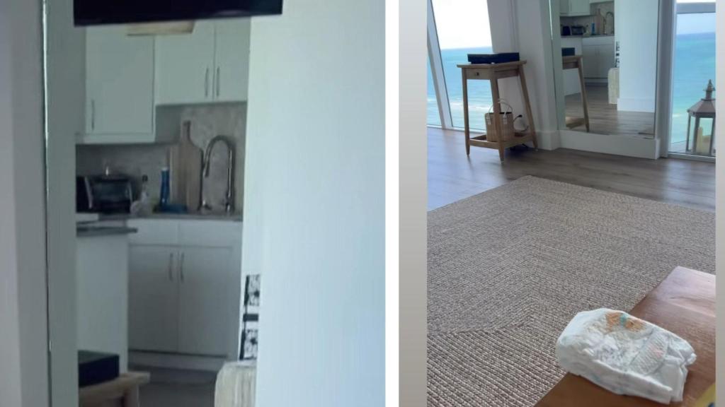 Otras estancias del apartamento con vistas al mar.