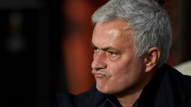 José Mourinho durante un partido con la Roma