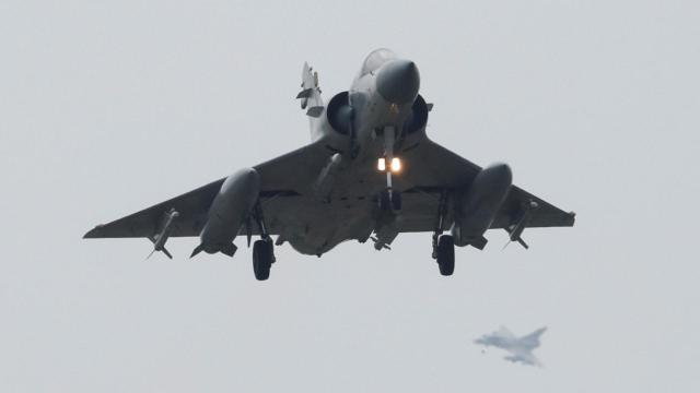 Taiwán advierte que responderá a las maniobras chinas.