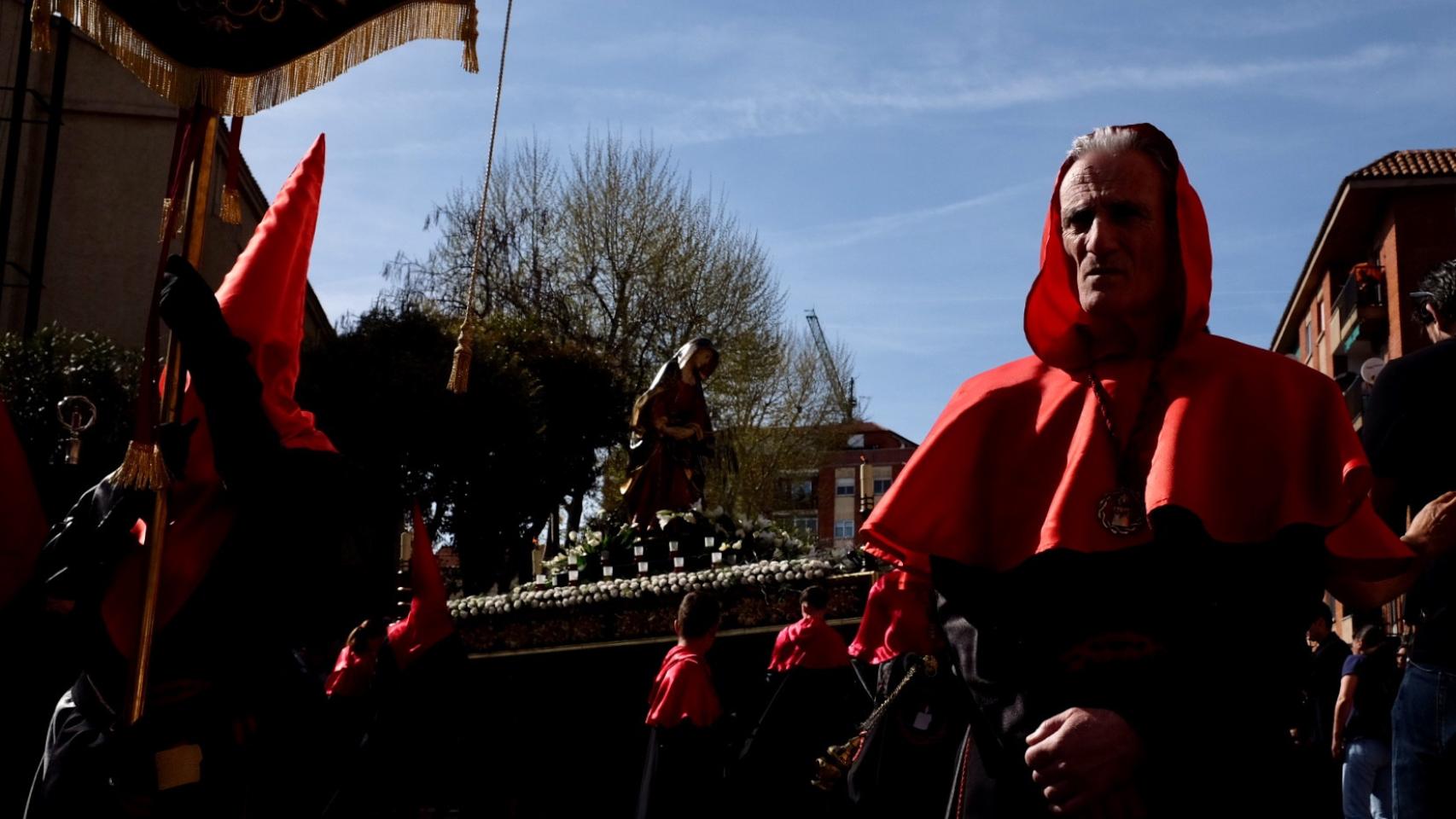 Procesión de la Hermandad del Silencio, con salida en el barrio de Pizarrales