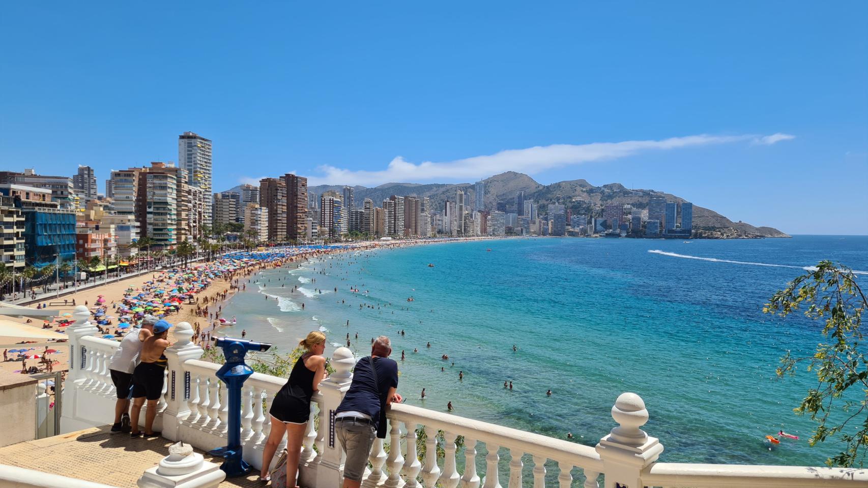 La muerte se ha producido en un hotel de la playa de Levante de Benidorm.