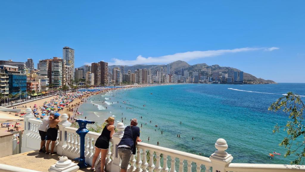 La muerte se ha producido en un hotel de la playa de Levante de Benidorm.