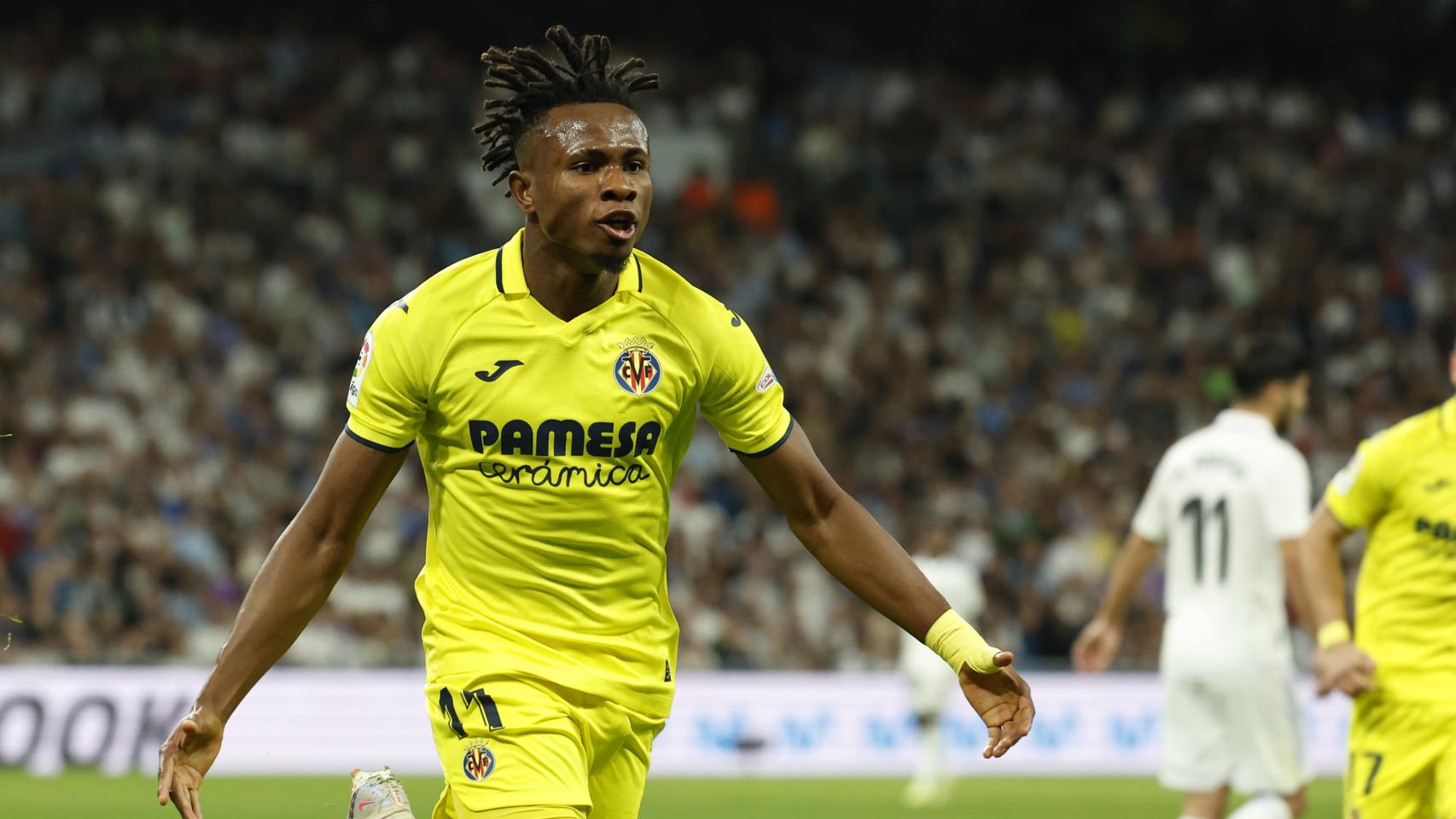Samu Chukwueze celebra un gol en el Real Madrid - Villarreal