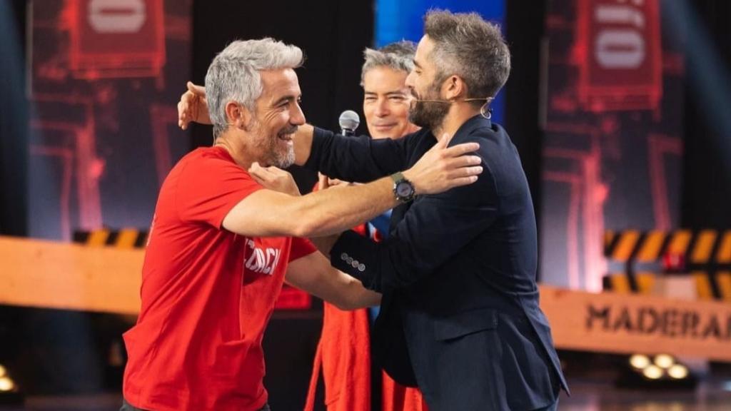 Juandi Alcázar junto a Roberto Leal durante la emisión de El Desafío.