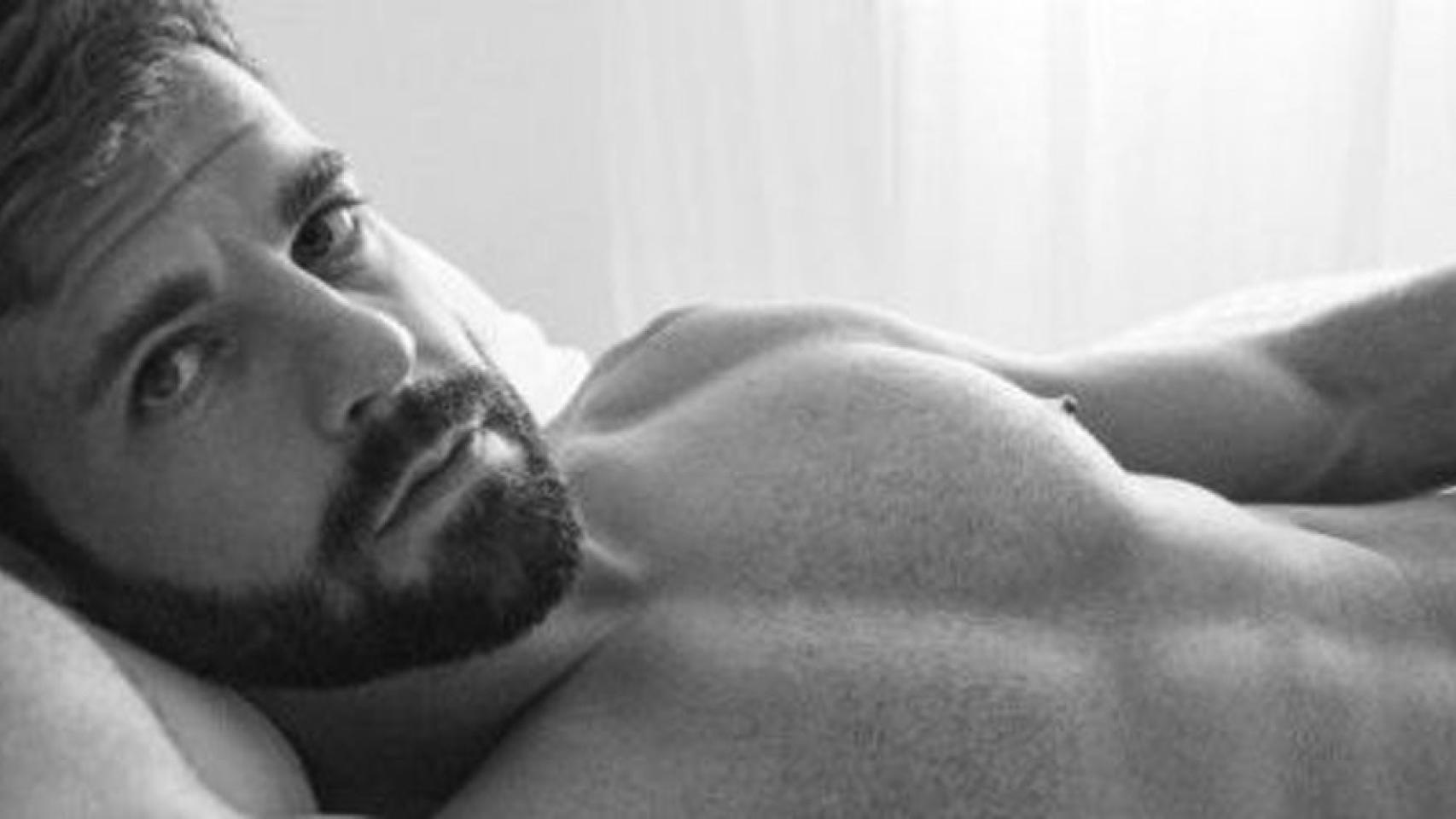 Imagen de portada del exactor porno Héctor de Silva en su perfil de Twitter.