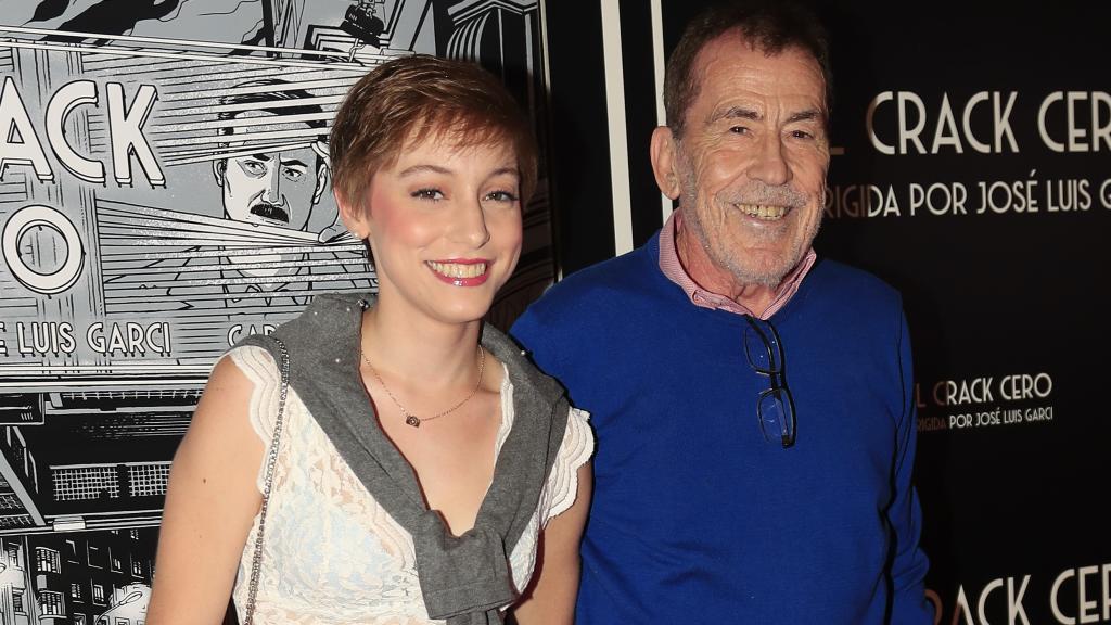 Fernando Sánchez Dragó junto a Emma Nogueiro.