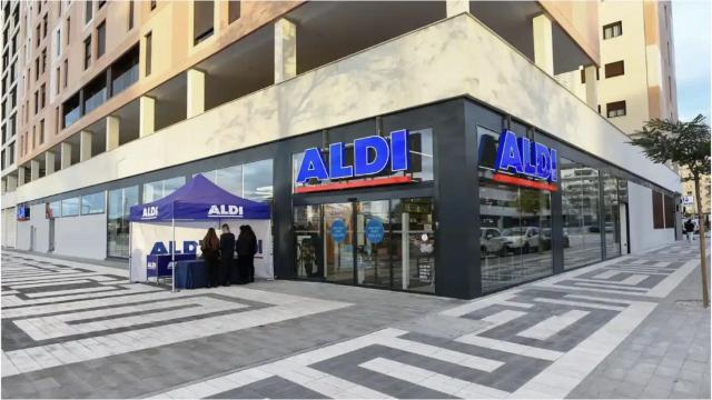 Fachada Aldi.
