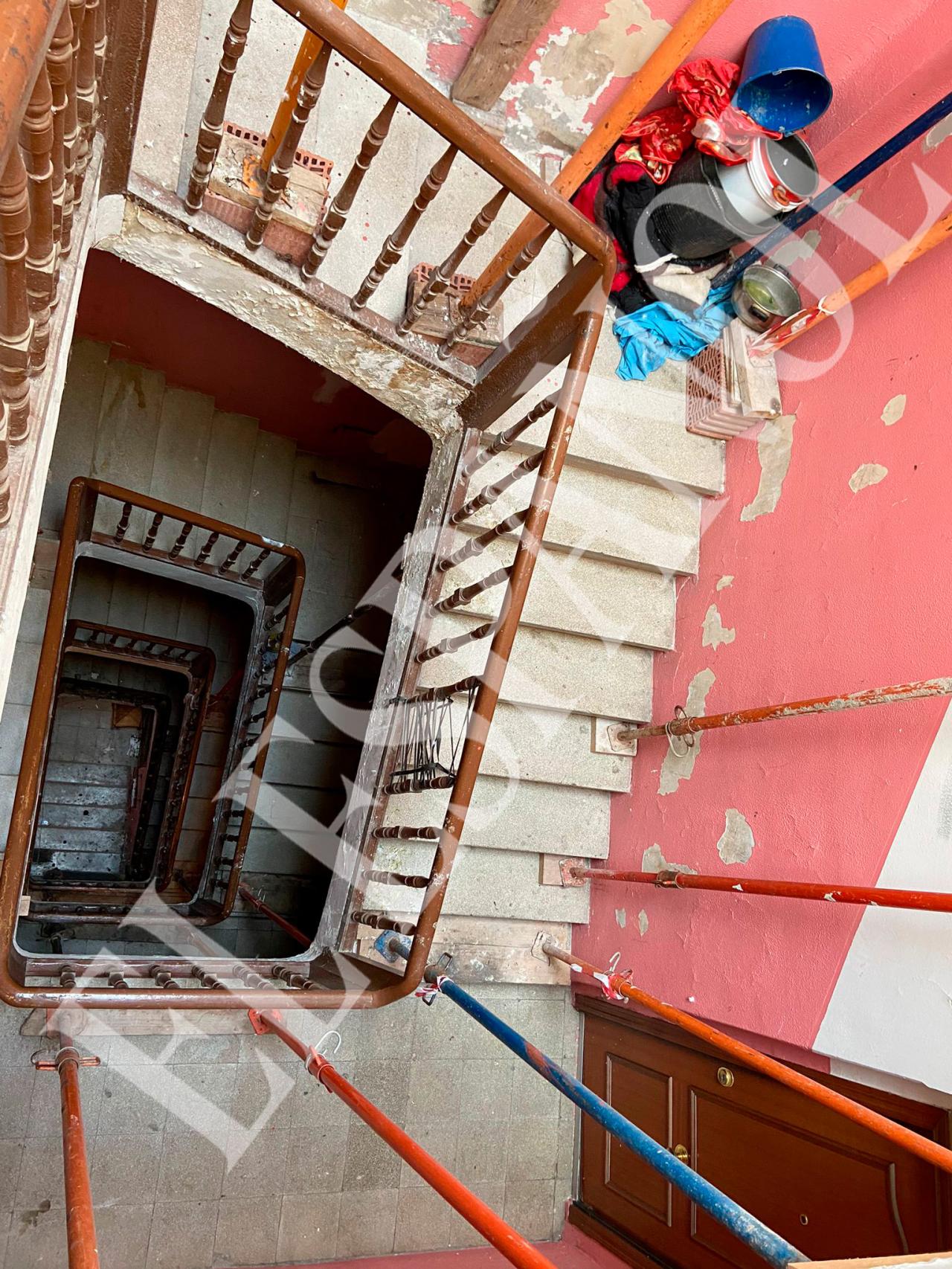 Escalera del edificio