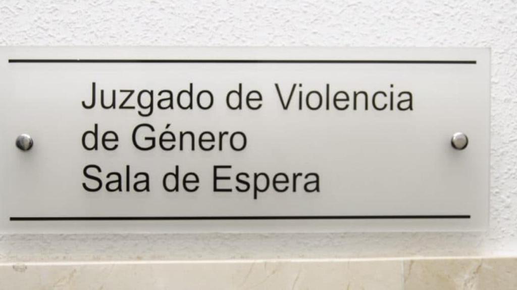El indicativo de un juzgado de violencia de género.