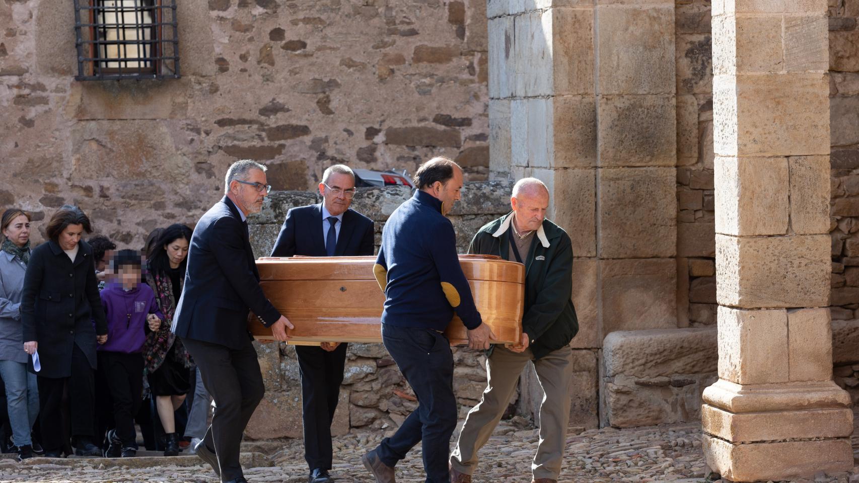 El funeral de Sánchez Dragó