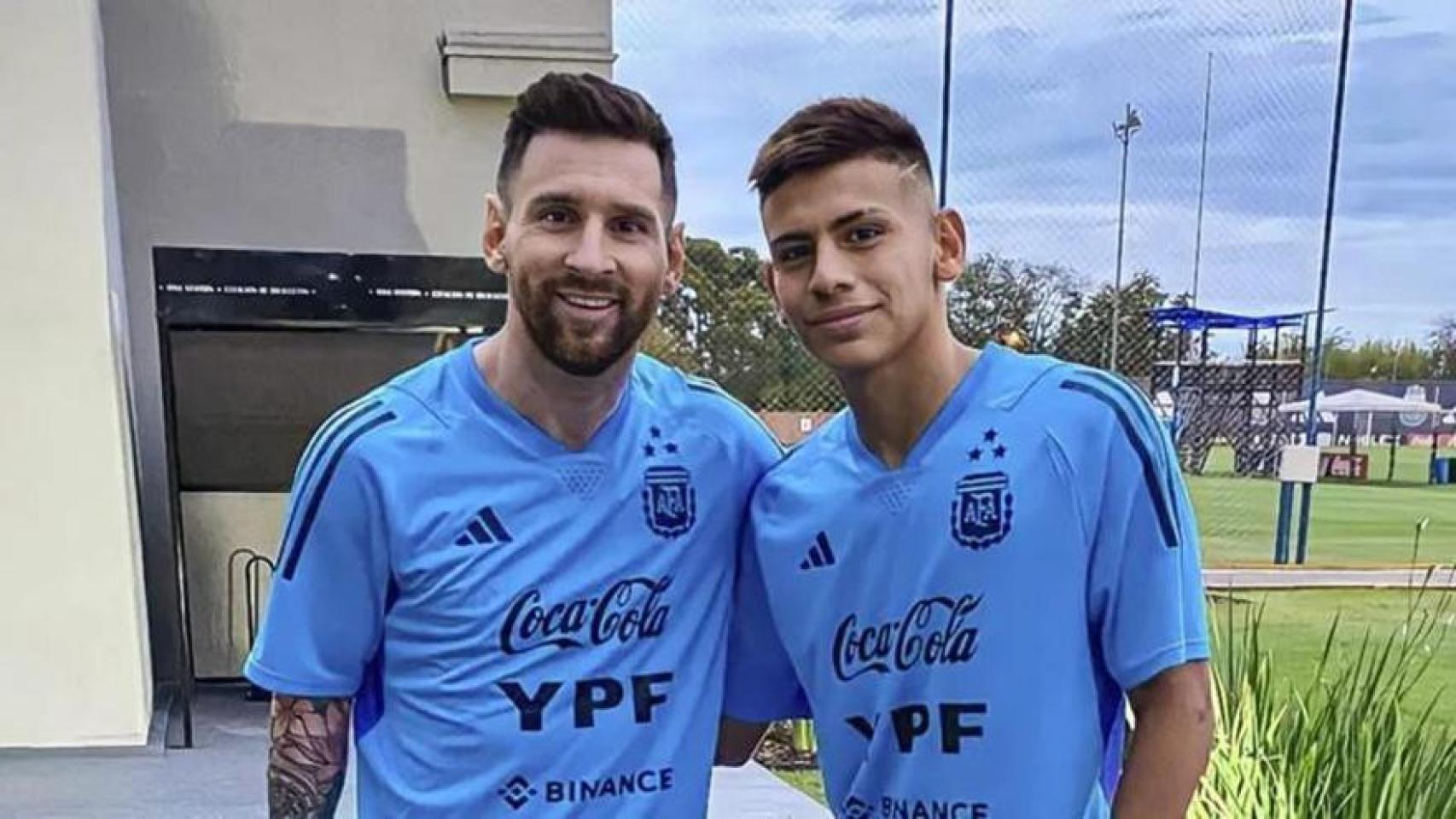 Leo Messi y Claudio Echeverri