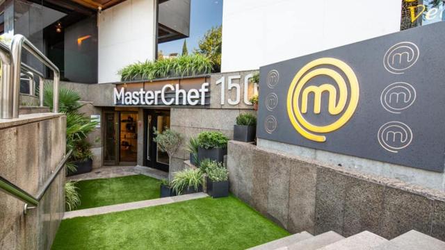 Entrada al restaurante de MasterChef.