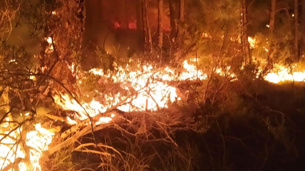 Una imagen del incendio publicada por la Asociación de Trabajadores de las BRIF en Twitter.