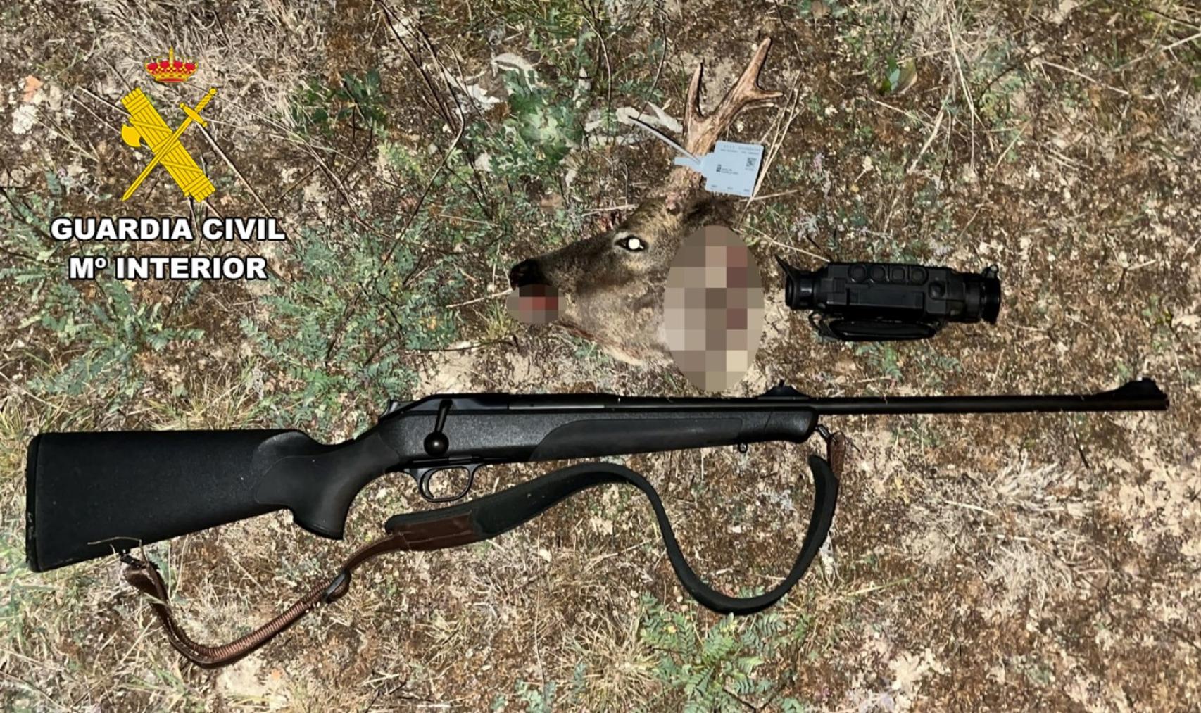 Objetos de caza intervenidos por la Guardia Civil en Burgos
