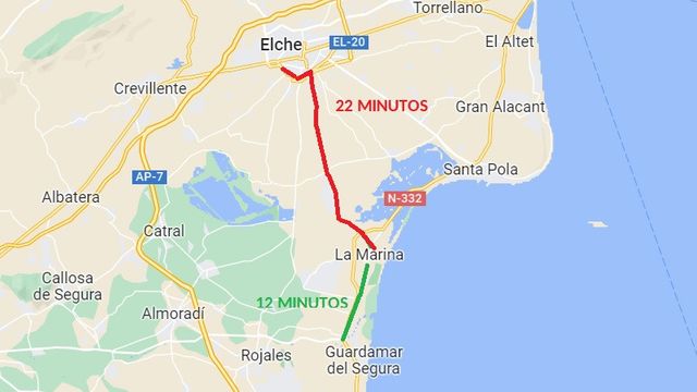 En verde, el SAMU enviado desde la partida Llano San José de Elche y en rojo, el SAMU más próximo, en Guardamar.
