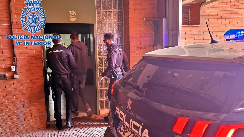 El detenido, en instancias policiales.