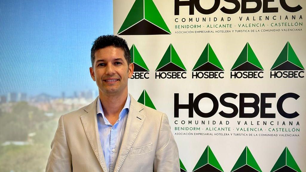 Federico Fuster, presidente de la patronal Hosbec, posa para la entrevista con EL ESPAÑOL.