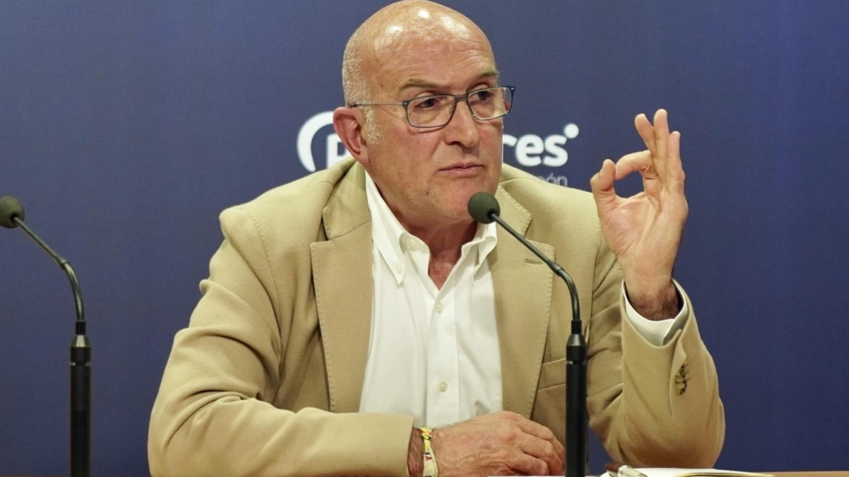 El candidato del PP al Ayuntamiento de Valladolid, Jesús Julio Carnero