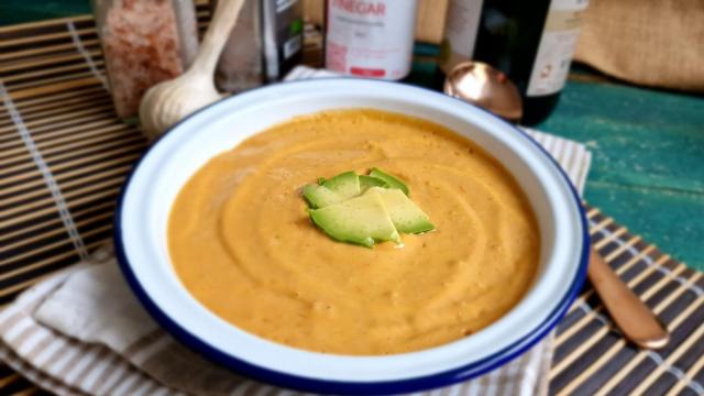 Gazpacho de aguacate, sin gluten y con una textura adictiva