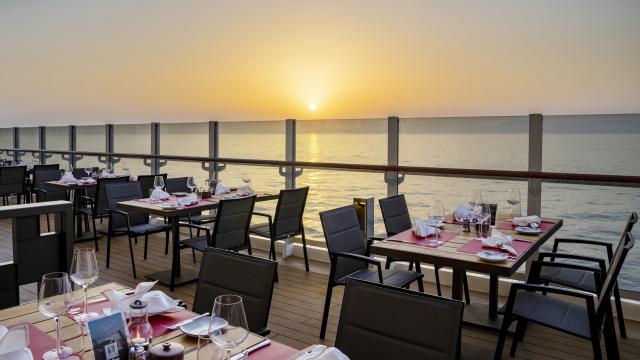 Un barco, mil experiencias… también en la mesa: la alta gastronomía en alta mar