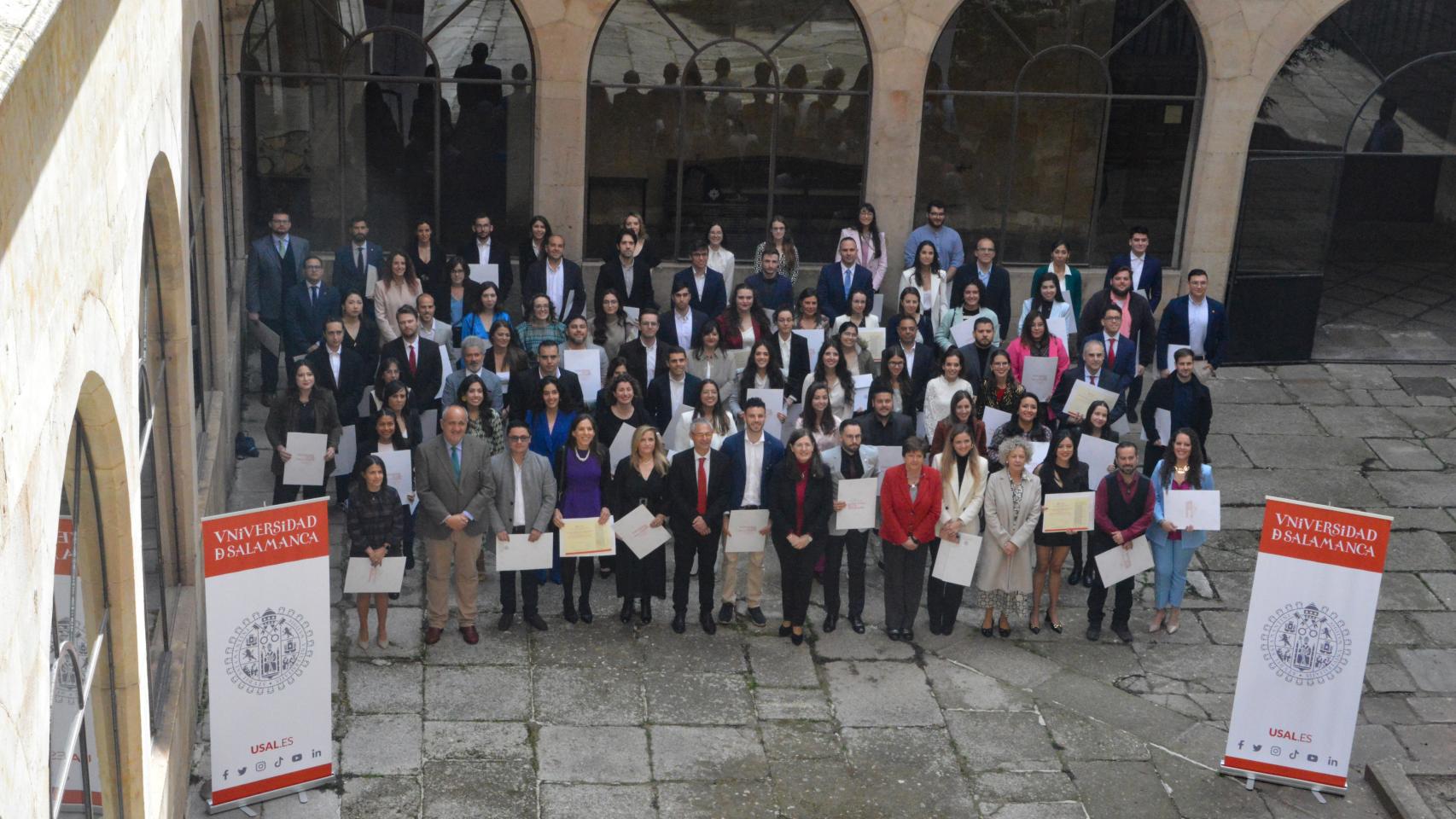 El rector, Ricardo Rivero, preside la entrega de premios a los mejores alumnos de la USAL
