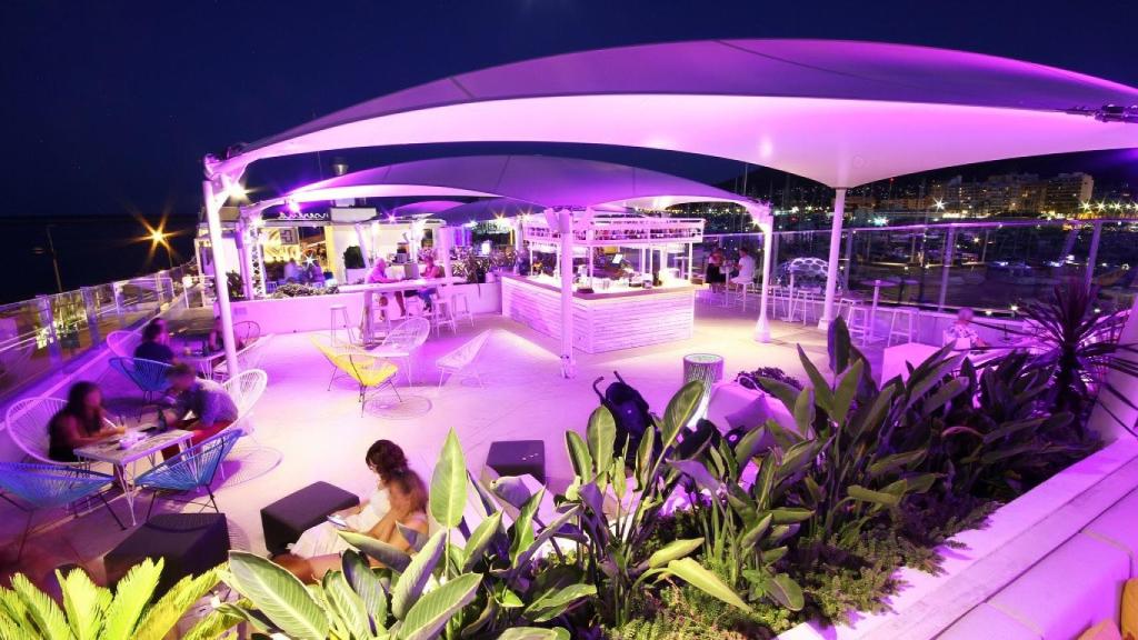 Terraza de 'La mar serena', en Dénia.