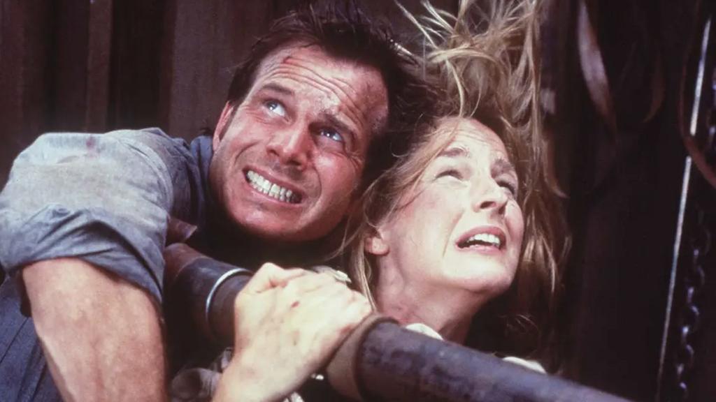 Helen Hunt y Bill Paxton en 'Twister'.