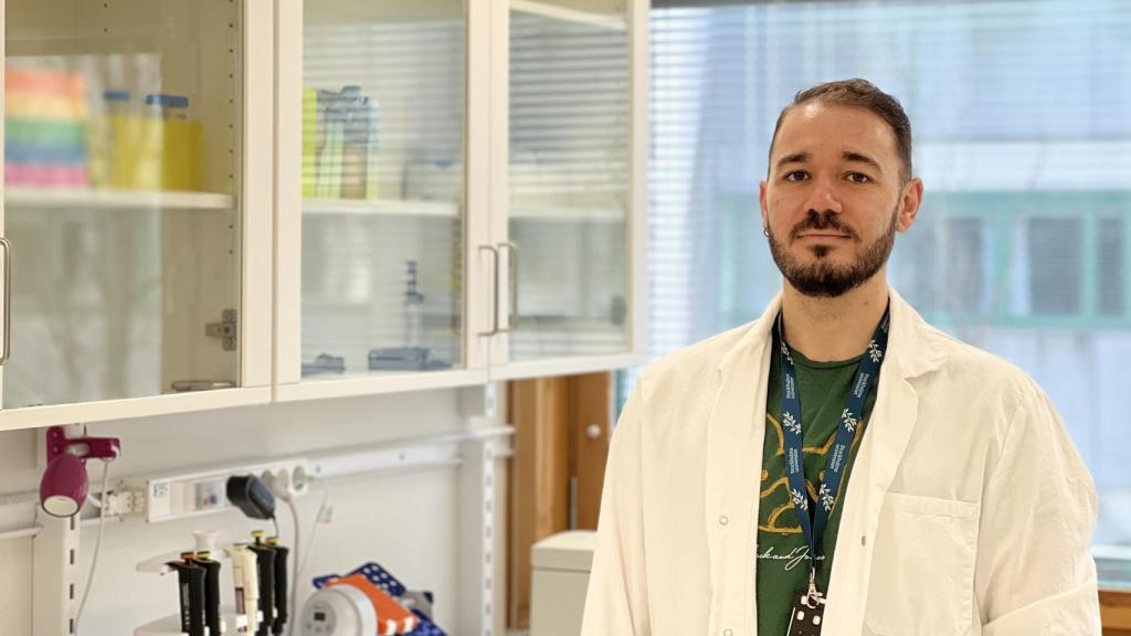 David Díez del Molino, en el laboratorio de Centro de Paleogenética de Estocolmo.