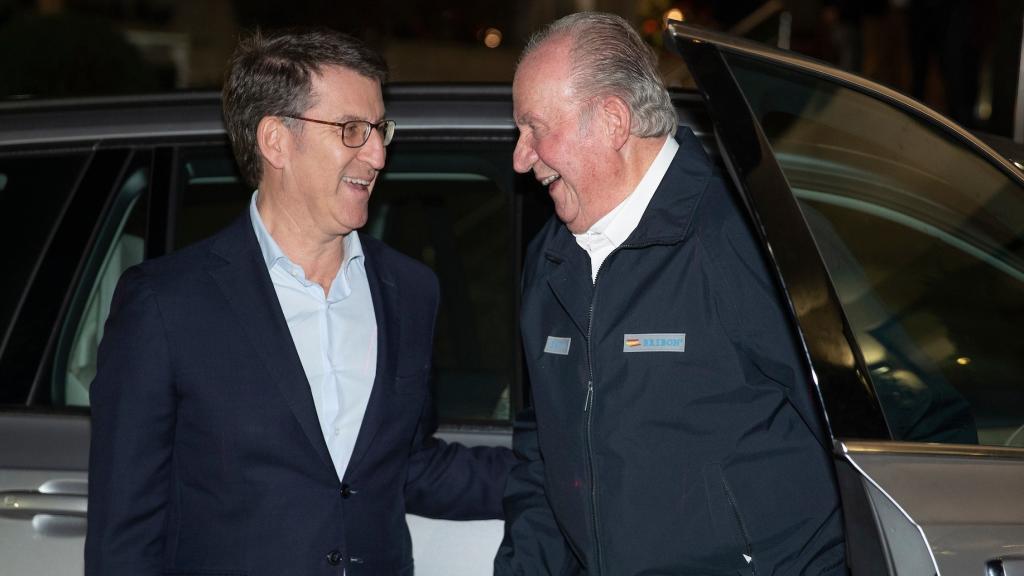 Alberto Núñez Feijóo y Juan Carlos I en Santiago de Compostela en 2019.