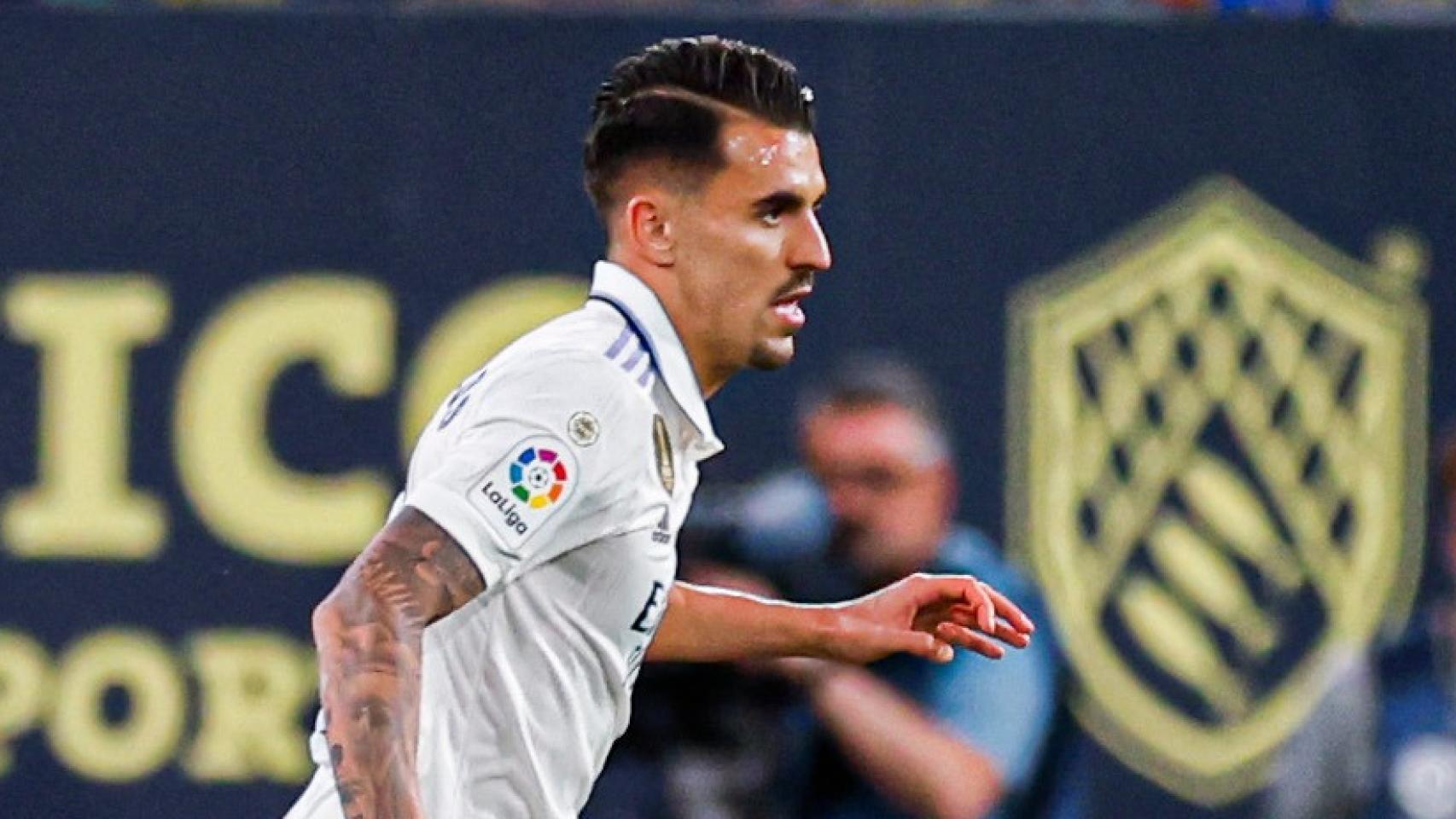 Ceballos realiza una conducción frente al Cádiz.