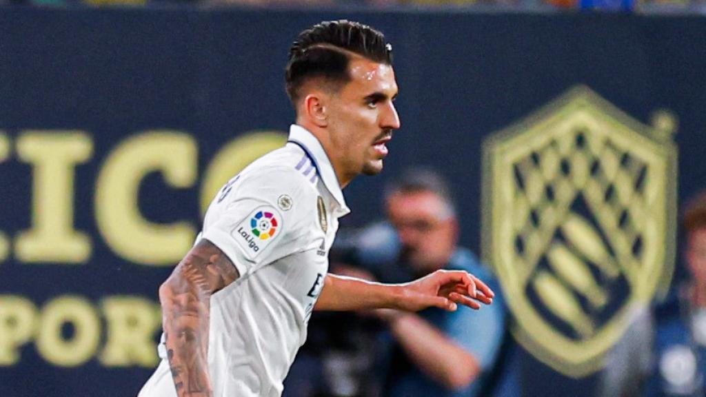 Ceballos realiza una conducción frente al Cádiz.
