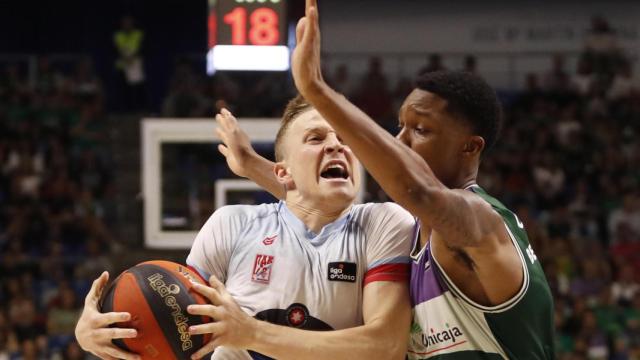 Tyson Carter durante el Unicaja de Málaga vs. Obradoiro